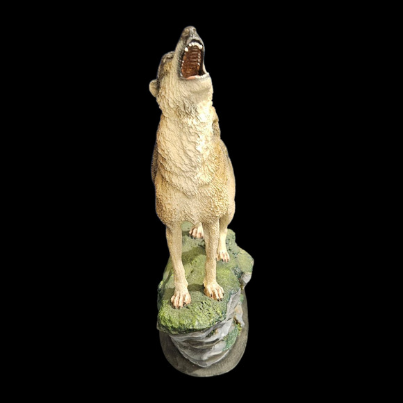 Cry of the Canyons Wolf Figurine 1994 Princeton Gallery Howling Wolf Resin Statu - Picture 2 of 6